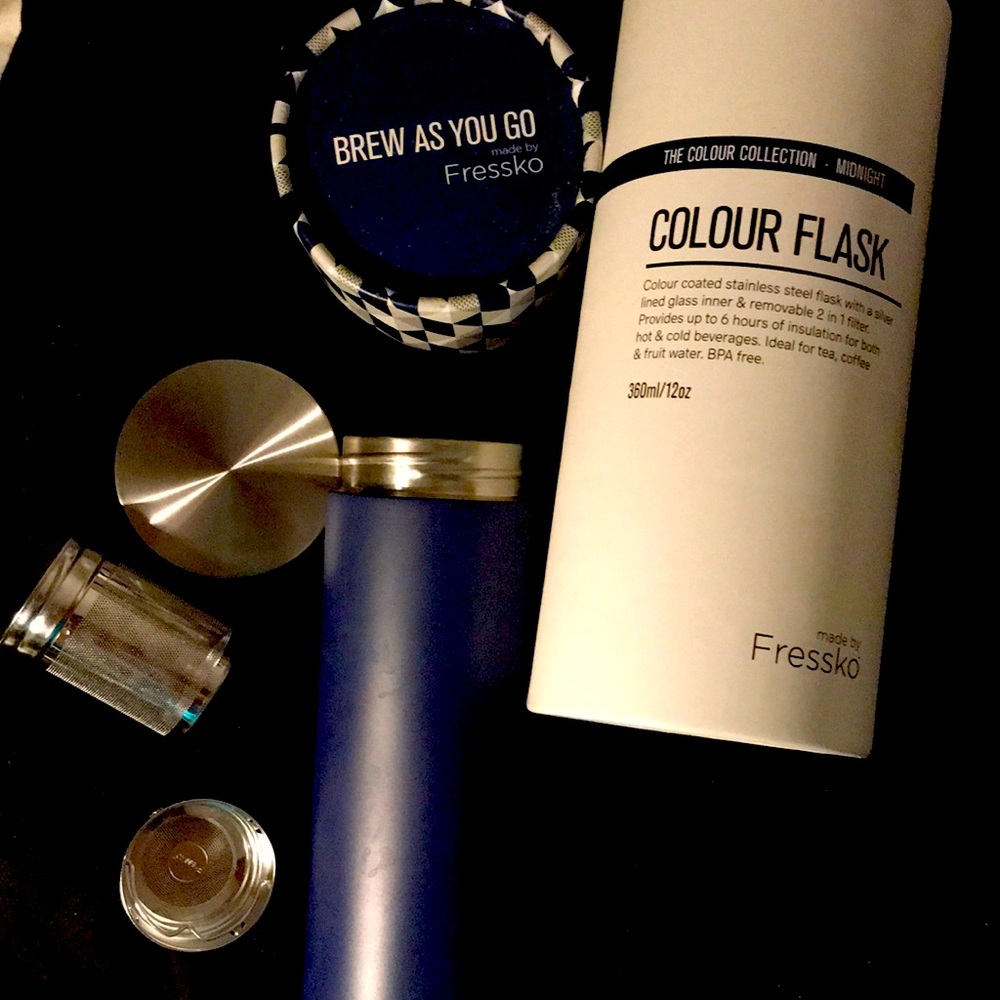 HOLD—Fressko Colour Flask with filter. Brand new.